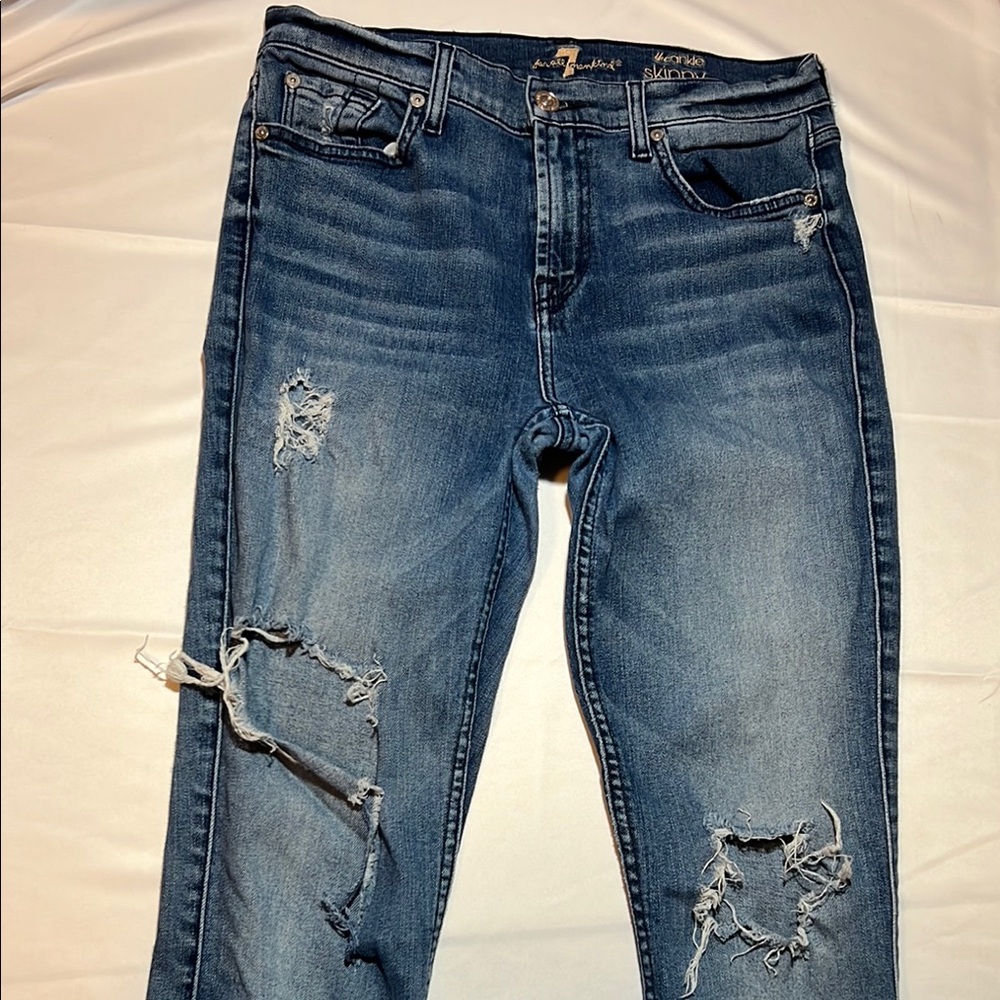 7 For All Mankind Ankle Skinny distressed sz 29